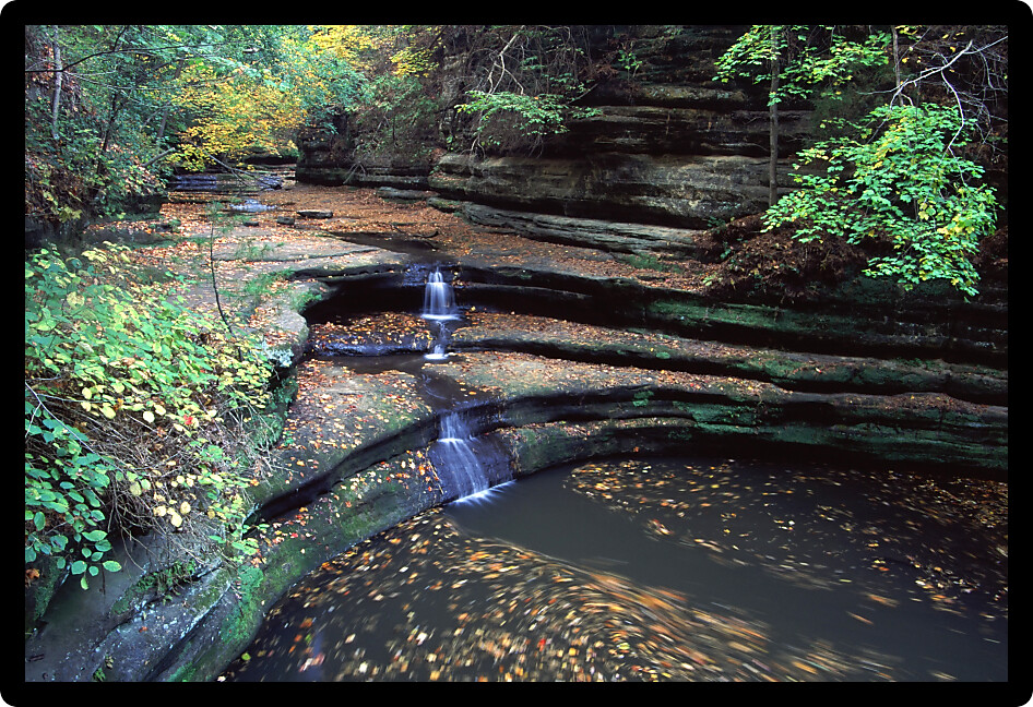 Giants Bathtub formation at Matthiessen State Park in Illinois.