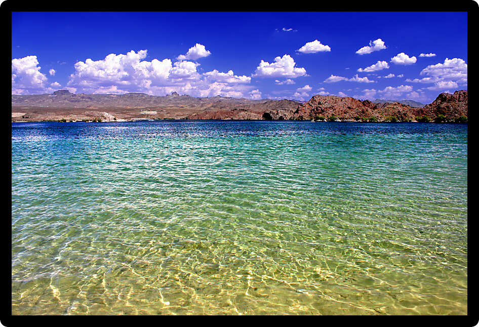 Lake Mohave beach on the Colorado River in the desert of the southwestern United States.