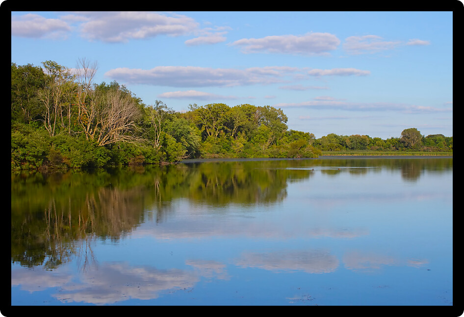 View of Pierce Lake at Rock Cut State Park in northern Illinois.
