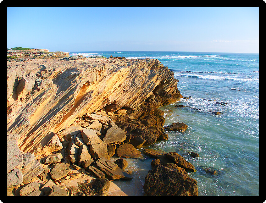 Stunning rocky coastline of southern Australia near Warrnambool in Victoria.