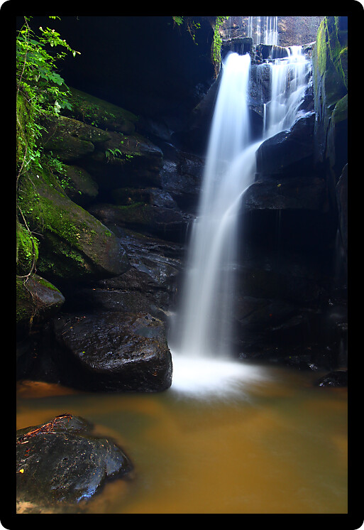 Beautiful waterfall in a rocky canyon of northern Alabama.