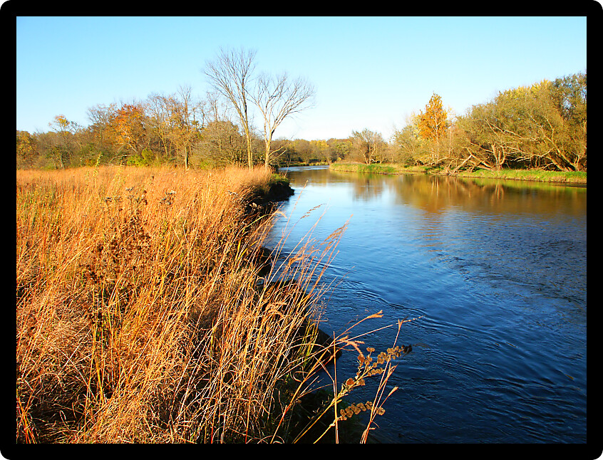 Kishwaukee River flows through Illinois on a beautiful fall day.