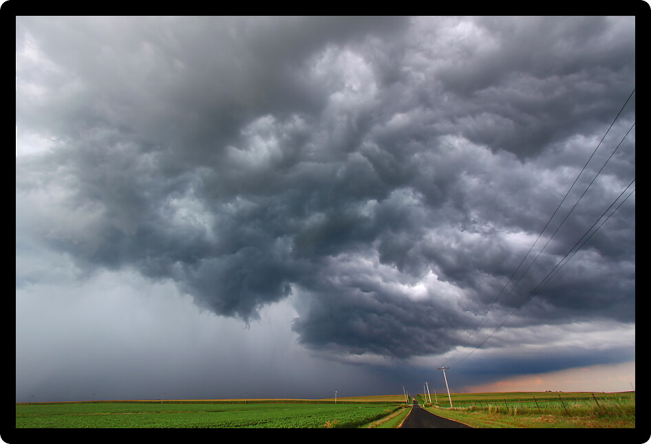 Severe Thunderstorm forms over the flat farmlands of central Illinois.